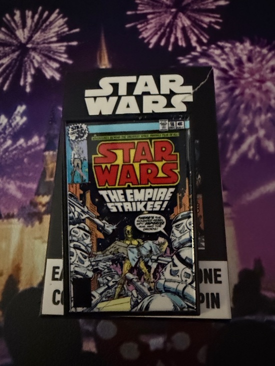 Star Wars Accessories - Star Wars Comic Cover Enamel Pin - Black, Red, Yellow